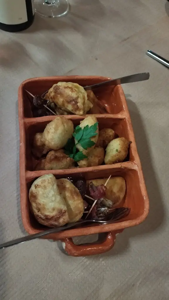 Cinzia Claudia La Rosa_Restaurante Velhos Tempos_Braga_reseña