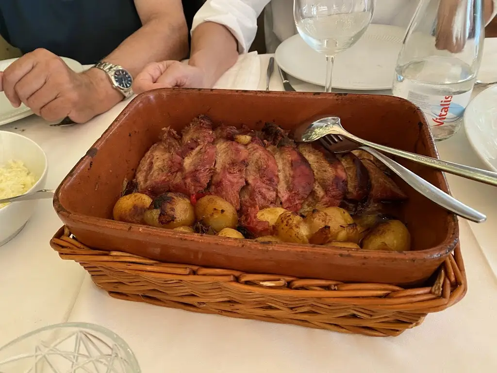 C S_Tia Isabel_Braga_reseña