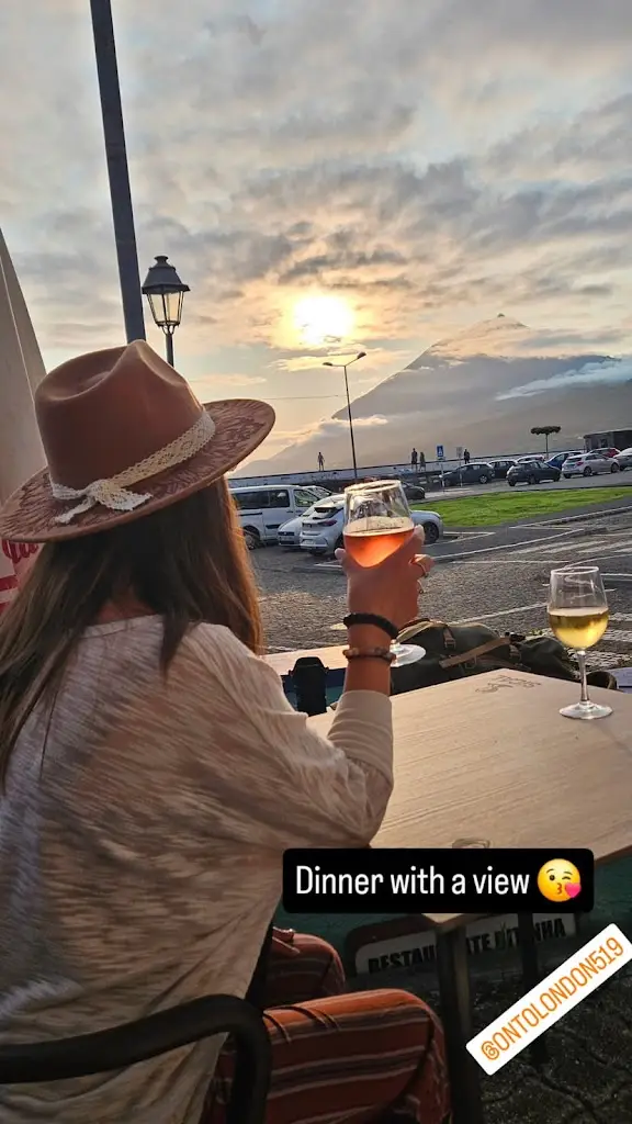 Haley Gallant_Restaurante Ritinha_Lajes do Pico_review