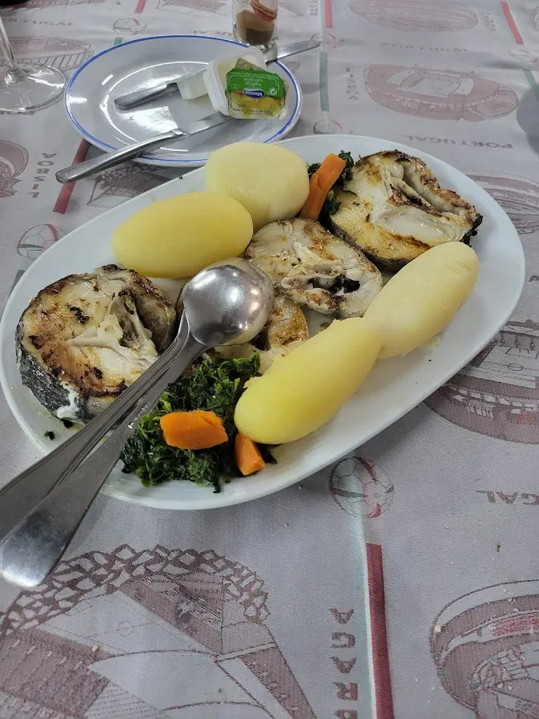 Menu_Restaurante Monte Rei - Vieira, Silva & Cia., Lda._Caldas das Taipas_image_6