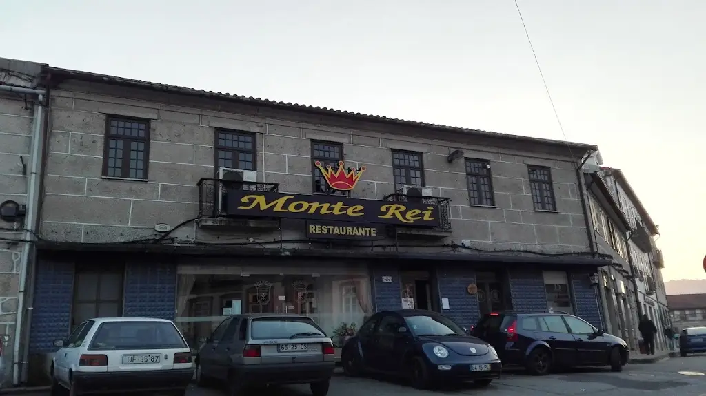 Restaurante Monte Rei - Vieira, Silva & Cia., Lda. ristorante a Caldas das Taipas