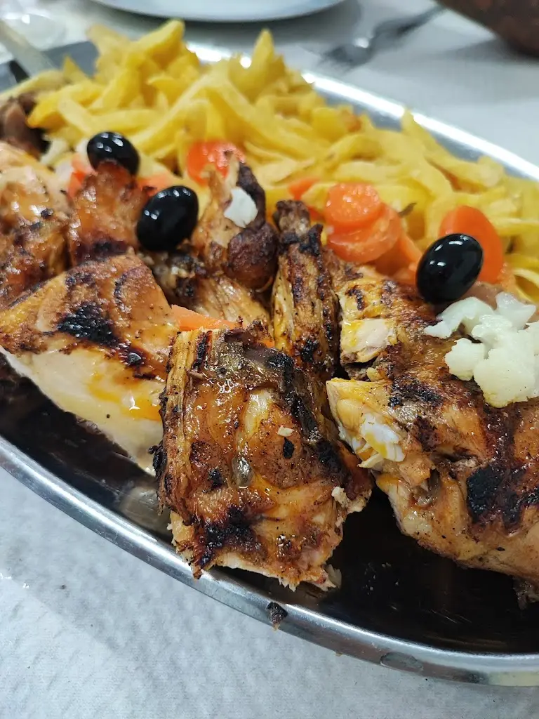 Sede Futebol Clube de Cristelo ristorante a Cristelo