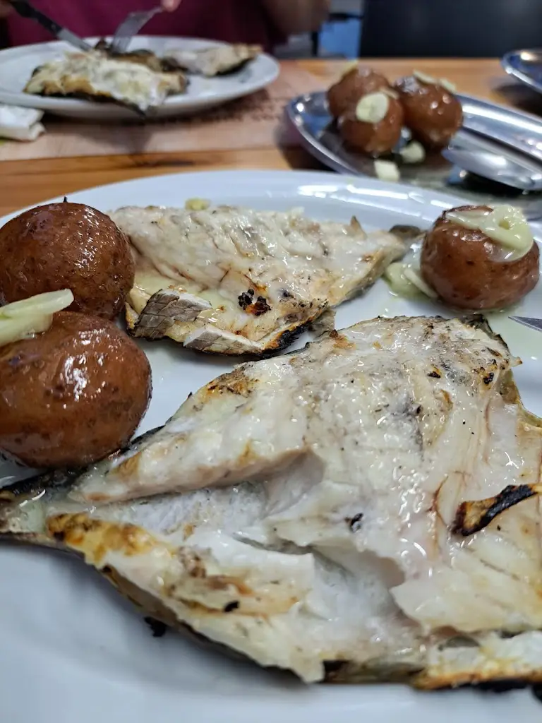 Daniel Foster_Tasca Toni Pingas_Lajes do Pico_review