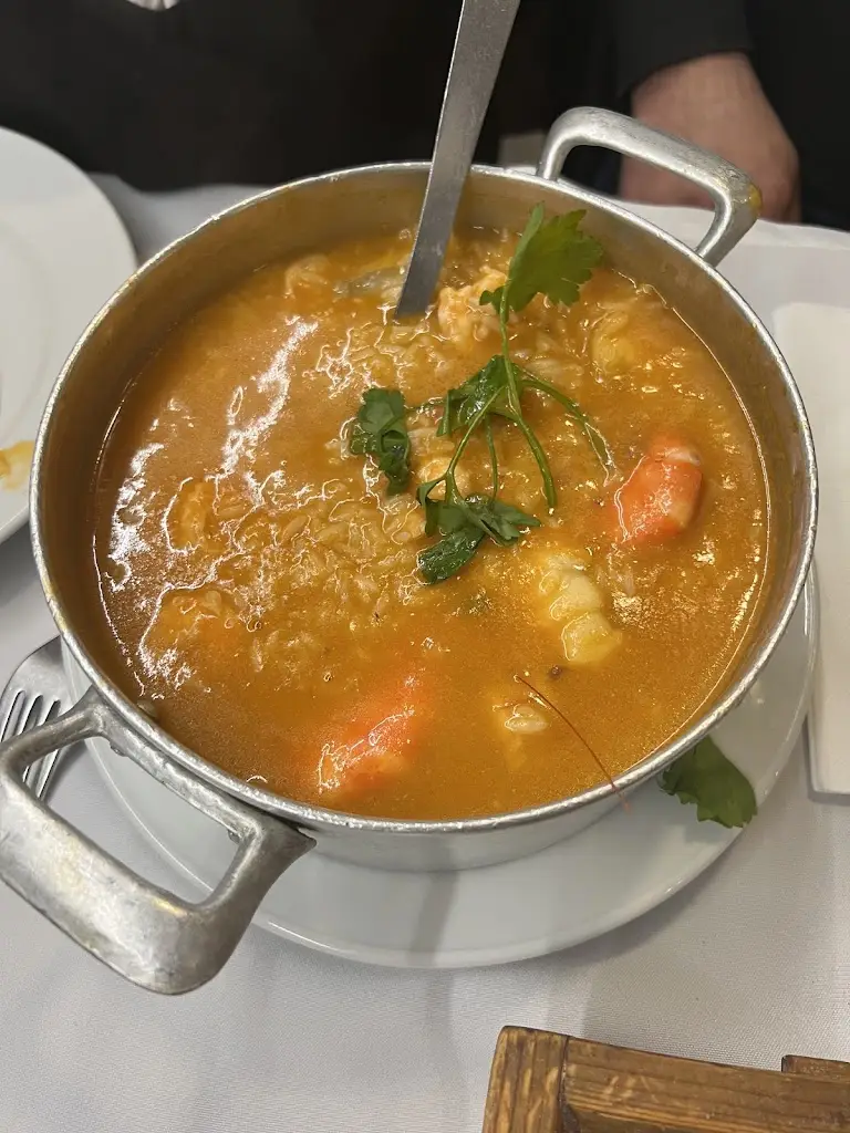 Jose Felgueiras_Restaurante Convívio Do Mar_Apúlia_reseña