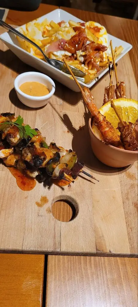 Menu_3 Copos - Tapas e Vinhos_Apúlia_imagen_7