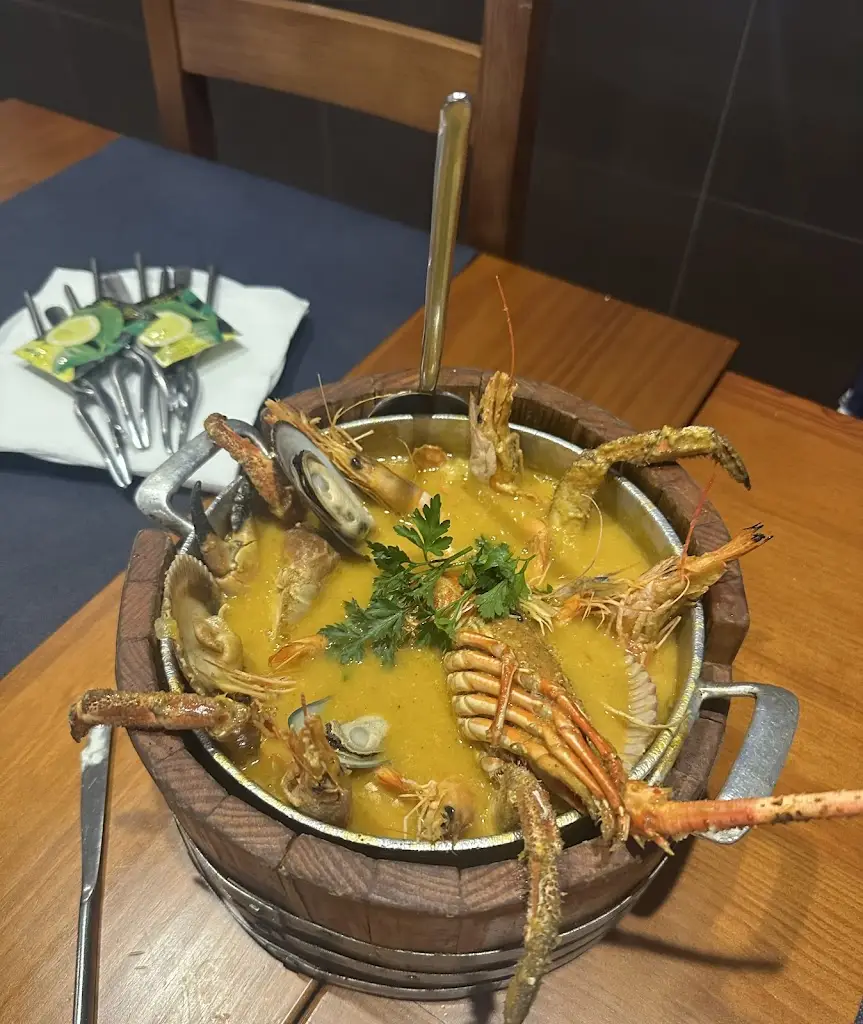 Iramaru Delmoral_Restaurante Salitra_Apúlia_avis