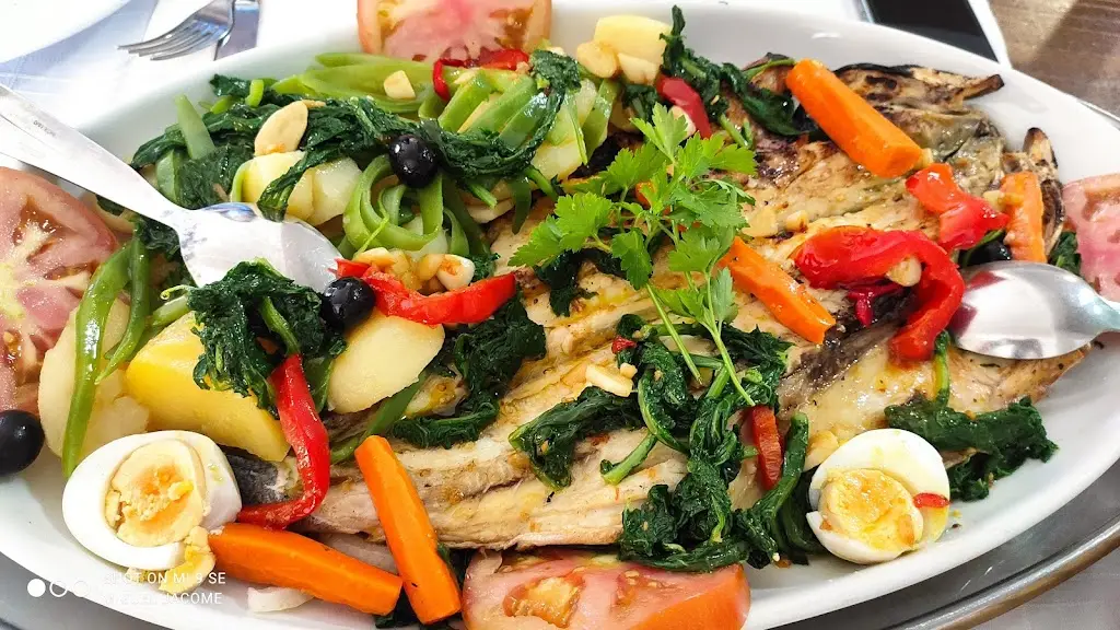 Menu_Restaurante Cantinho Dos Lirios_Apúlia e Fão_immagine_8