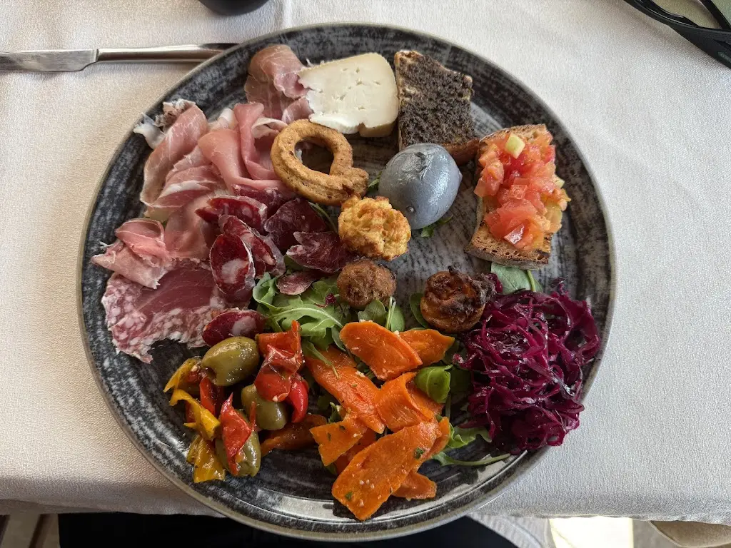 Steffen Nyegaard_Tio Pepe_Apúlia e Fão_reseña