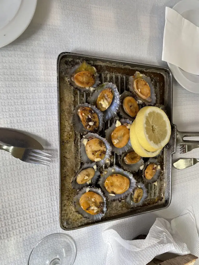 Fotios Psipsilis_O Chico_Angra do Heroísmo_recensione