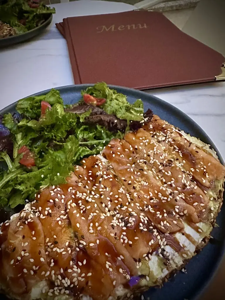 Bruna Shirouzu_MIKA BRUNCH & COFFEE_Fafe_reseña