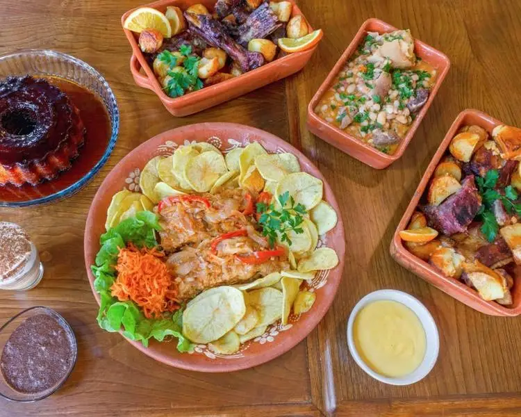 Restaurante Feira Velha_Fafe_slider_image_3