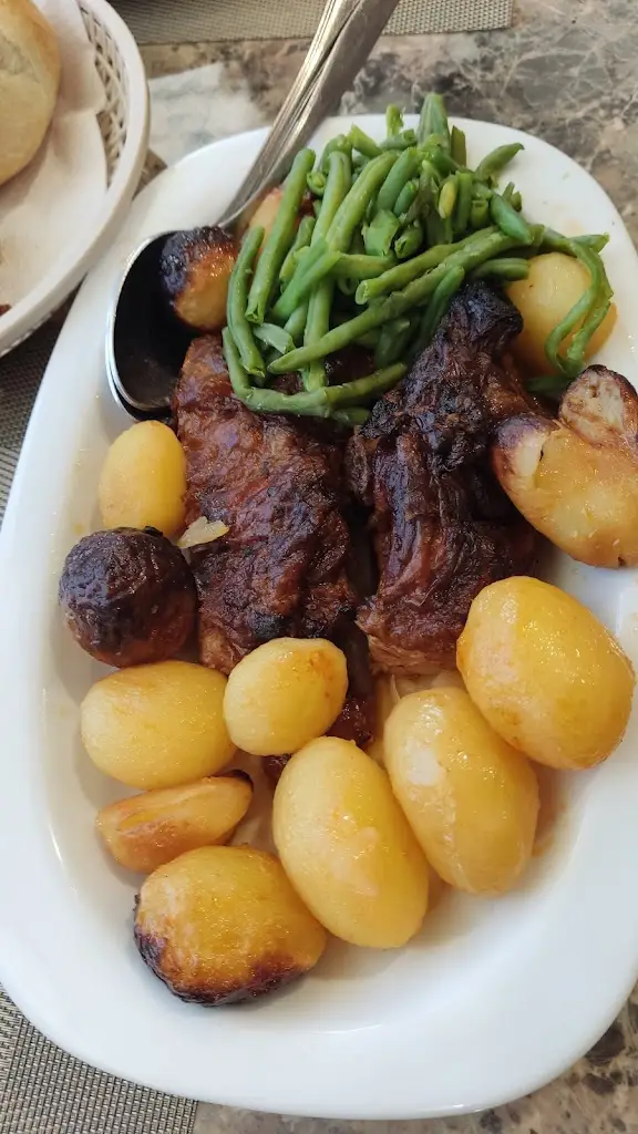 jean-jacques Suissa_Restaurante A Desportiva_Fafe_recensione