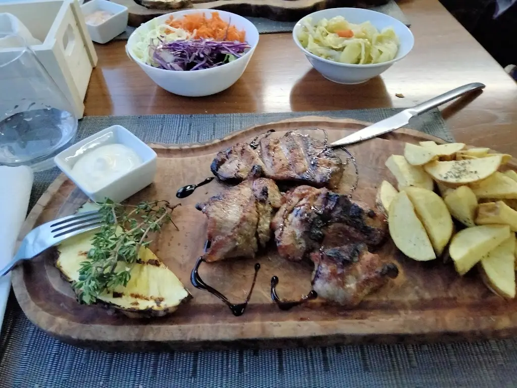 Menu_Grelhados & Companhia_Cabeceiras de Basto_immagine_8