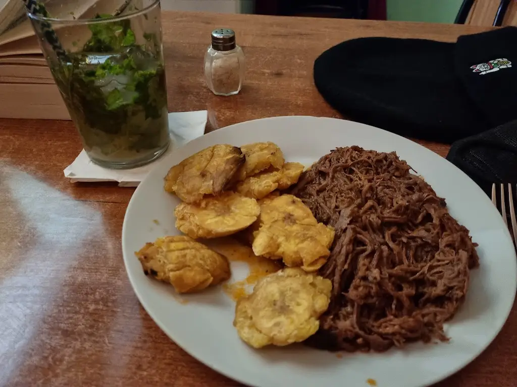 Cristiano Ferreira_Tasquinha Do'Derto_Lordelo_review