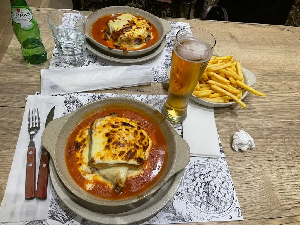 iliya pezeshki_Casa das Francesinhas do Pingarelho_Caldas de Vizela_review