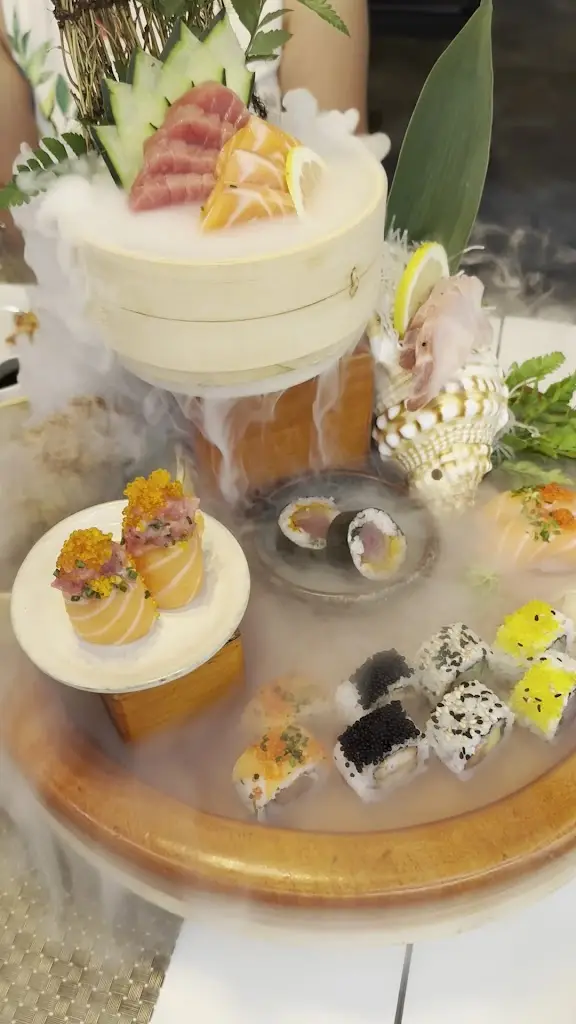 feride tunca_GARDEN VALLEY_Gandra_review