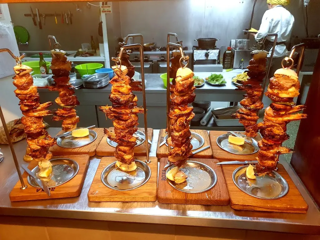 O Oliveira_Oliveira_slider_image_3