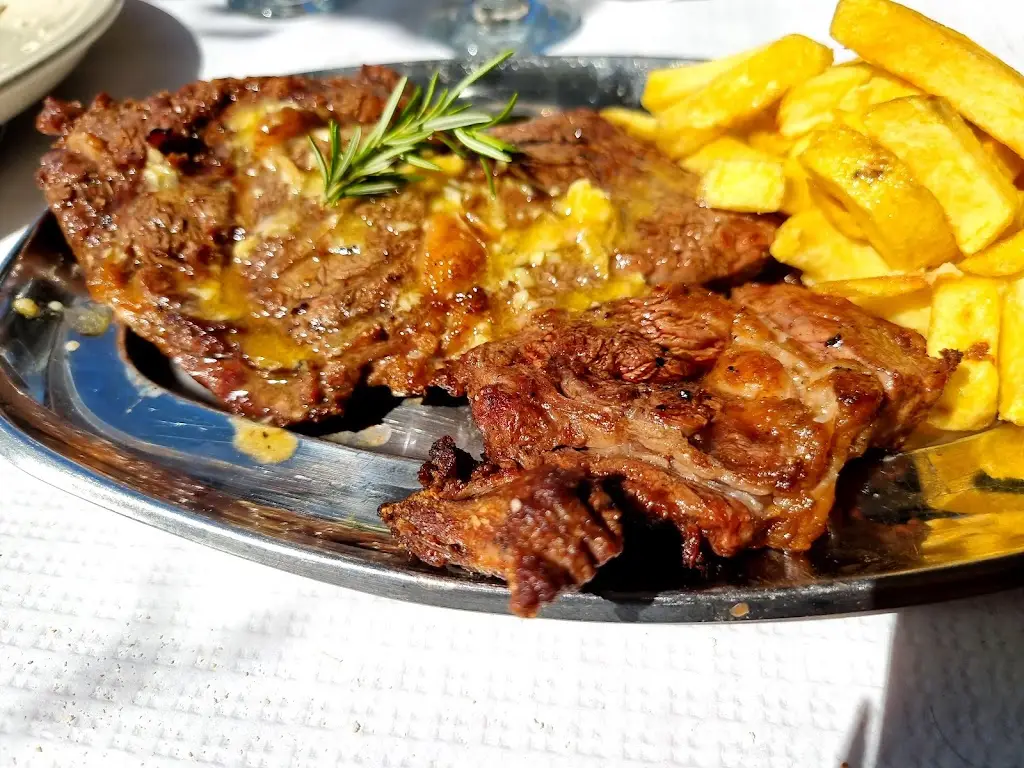 Adega Regional Faria_Macieira de Rates_slider_image_3