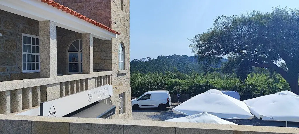 Sergio Meirinhos_Estaminé da Franqueira_Macieira de Rates_recensione