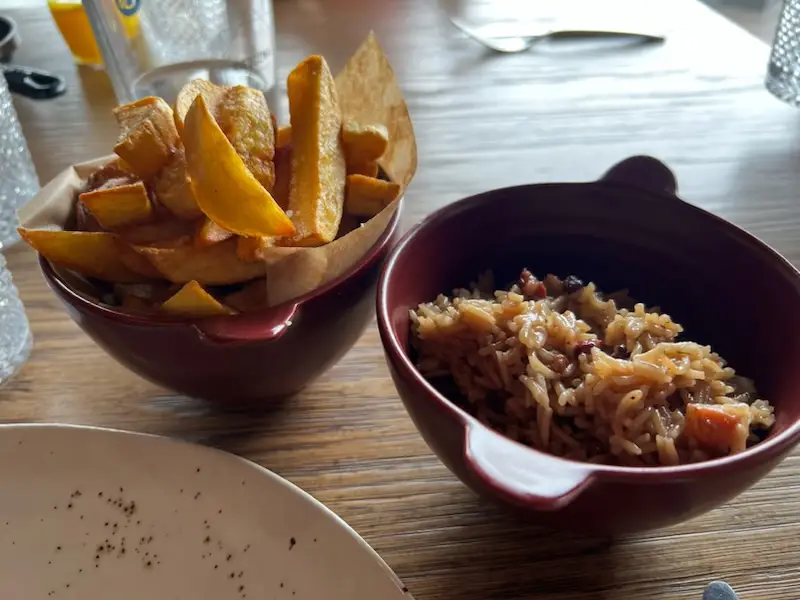 Fred Toste_Oficina da Esquina_Angra do Heroísmo_review