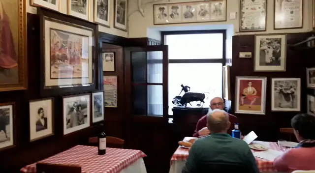 Villa's Taberna_Joane_slider_image_2