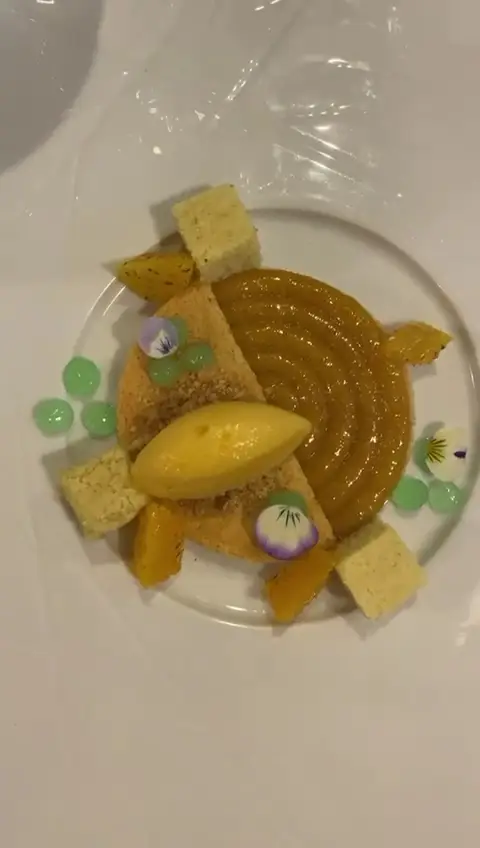 Dr Afshin_A Cozinha por António Loureiro_Guimarães_recensione