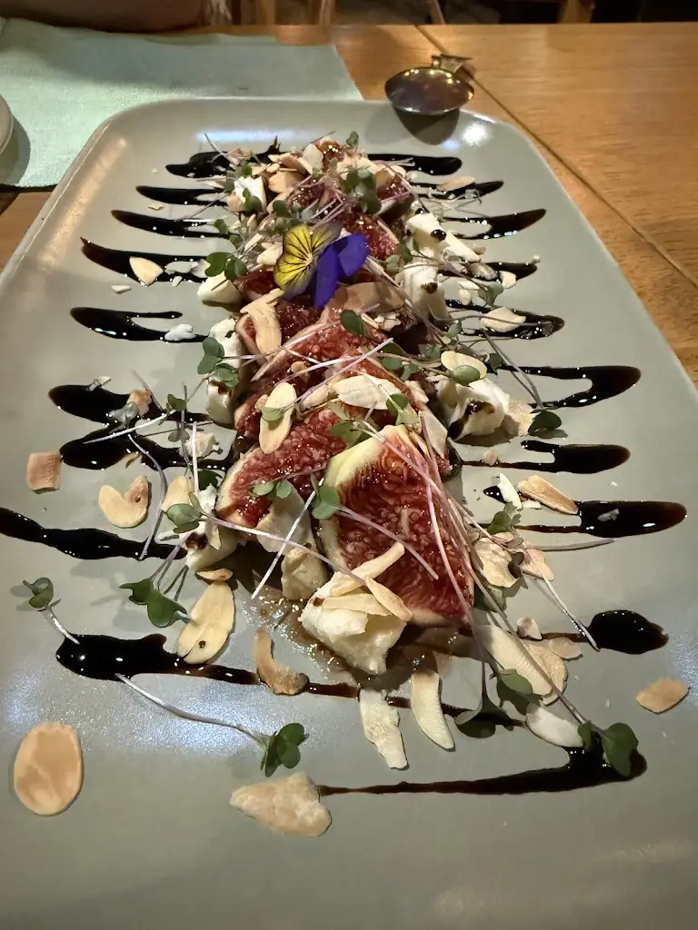 A “Pending” N_Sala141_Guimarães_recensione