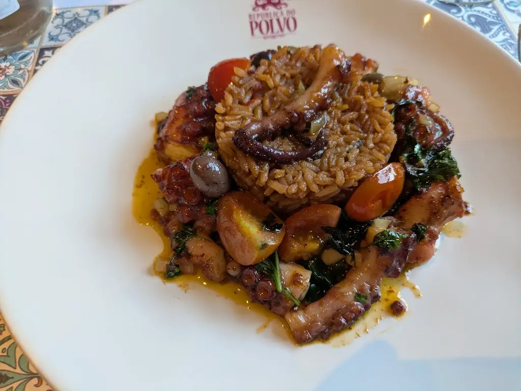 Riccardo Aiese Cigliano_República do Polvo_Guimarães_recensione