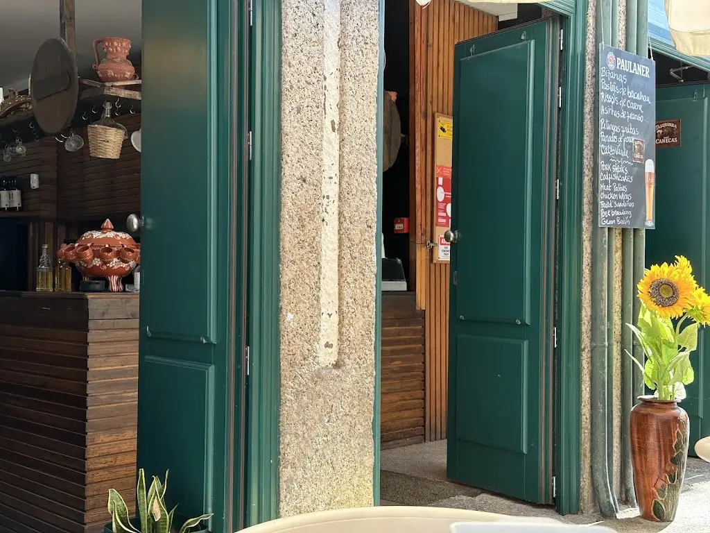 Karin Abel_Tasquinha das Canecas_Guimarães_review