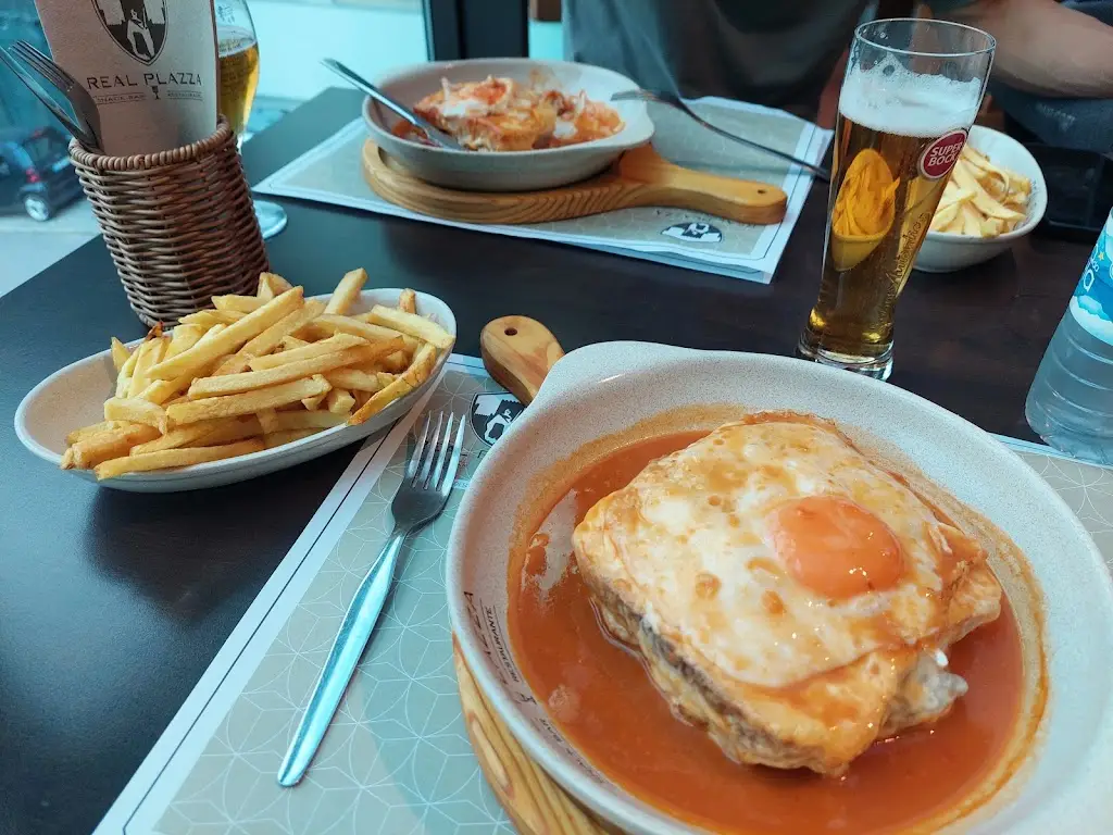 Real Plazza_Guimarães_slider_image_3