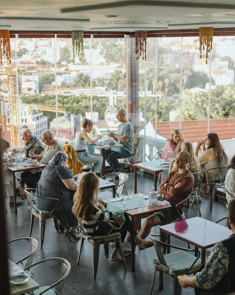 Lost In_Real_slider_image_1