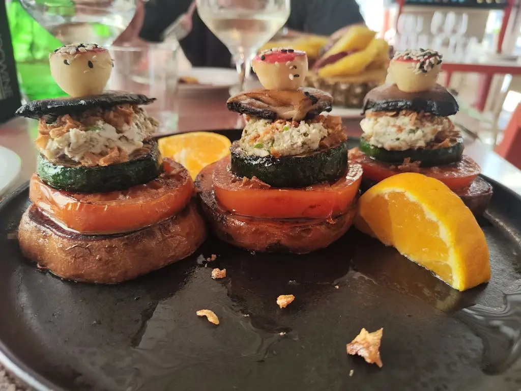 Denda29 G_Eating Bear Taberna Lusitana_Real_recensione