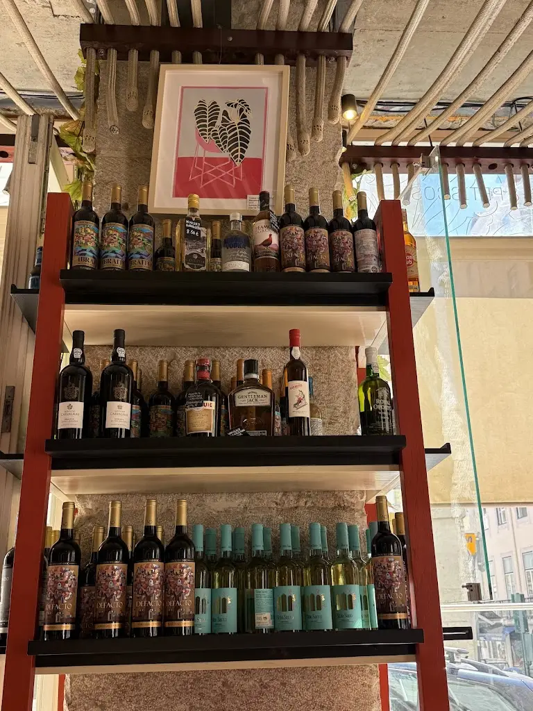 Eating Bear Taberna Lusitana_Real_slider_image_3