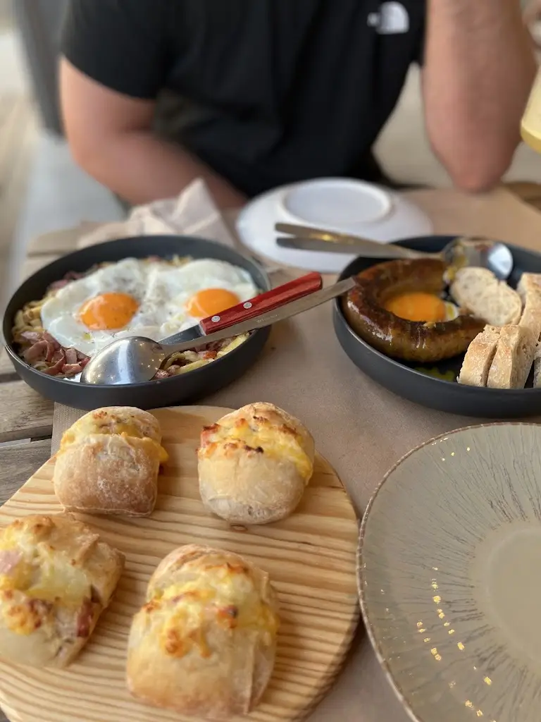 Nelson Carvalho_Uniqe - Brunch & Sushi_Póvoa de Lanhoso_recensione