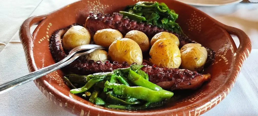 O Castelo_Póvoa de Lanhoso_slider_image_3