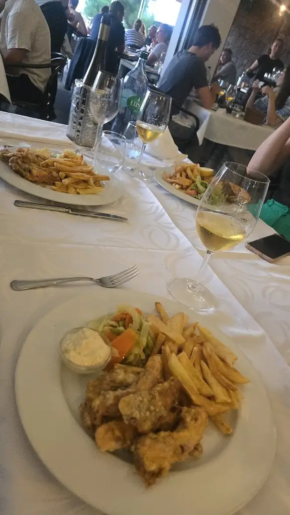 Diana Neumann_O Ancoradouro_Madalena_recensione