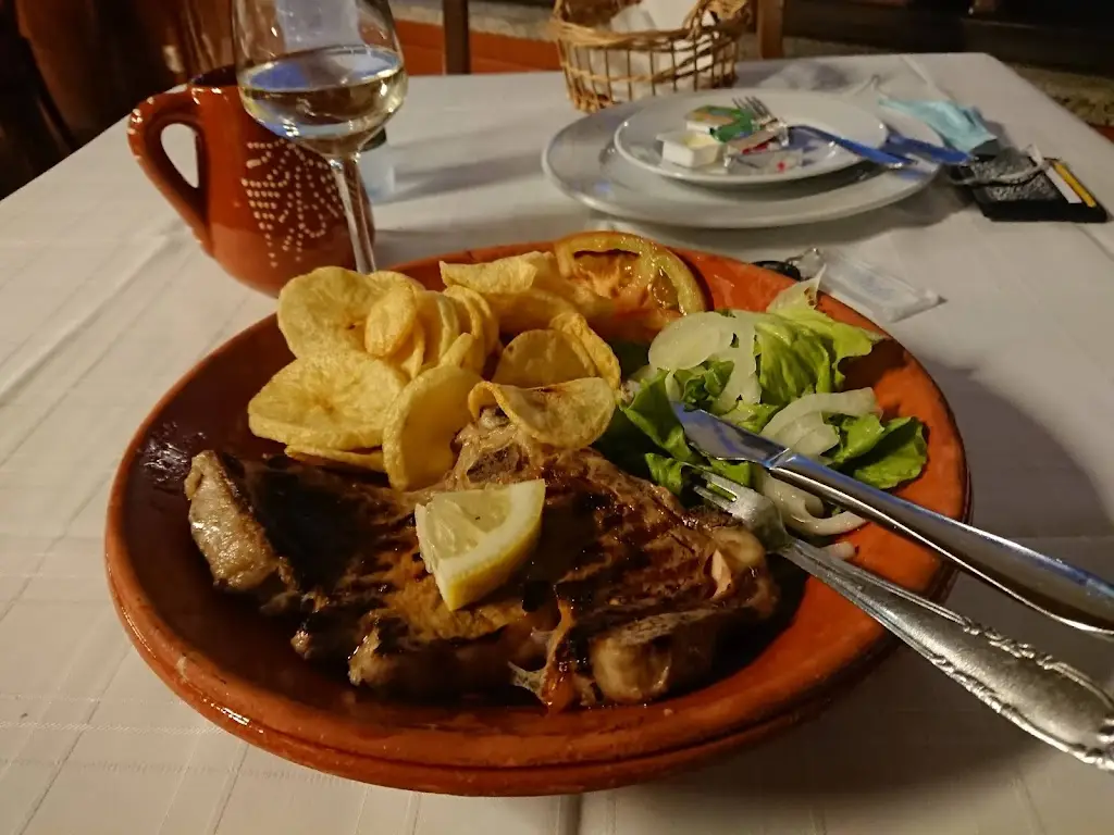 João Rodrigues_Toca do Caçador_Terras de Bouro_review