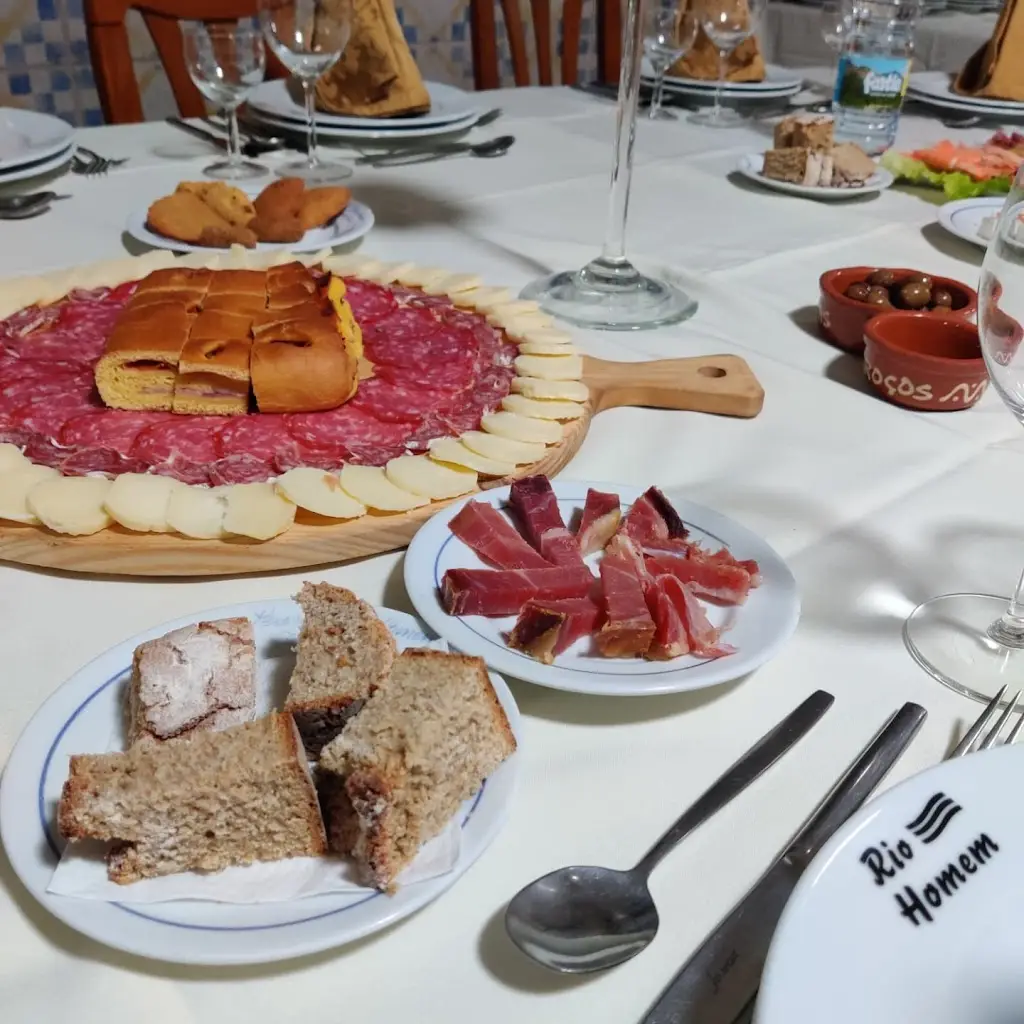 Rio Homem - Restaurante, Alojamento & Catering_Terras de Bouro_slider_image_2