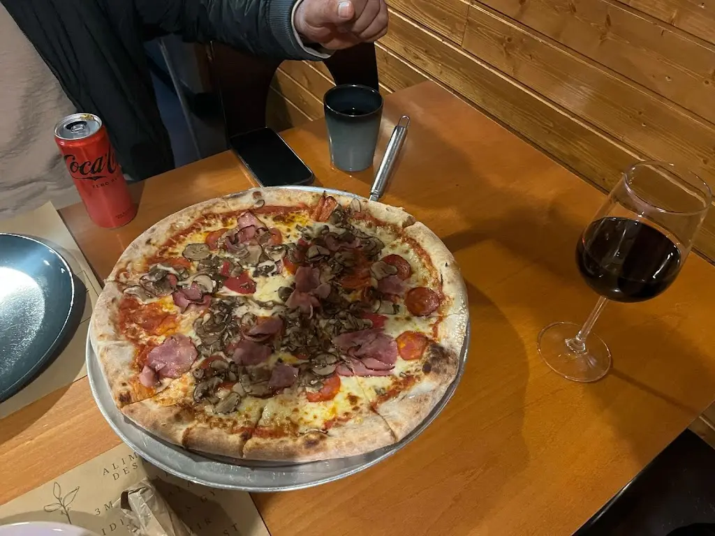 Andre Luz_Olhar o Sol_Riba de Ave_recensione