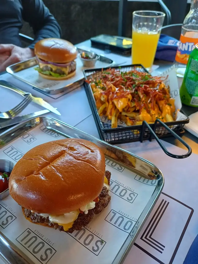 Sharon Jones_Soul Street Burger_Urgeses_recensione