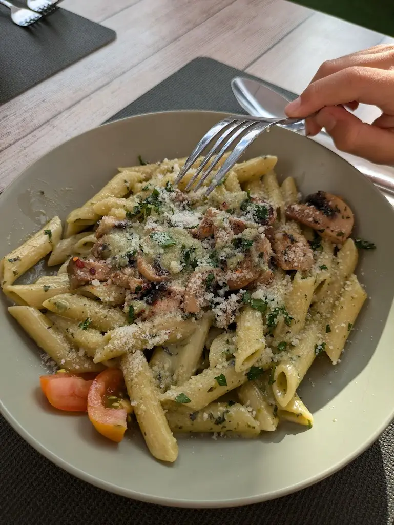 Klara Esperger_Green Bistrot_Urgeses_reseña