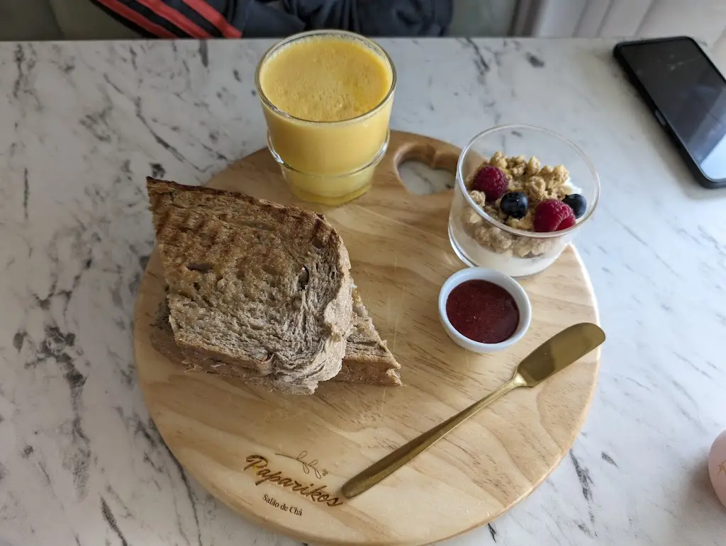 Carlos Costa_Paparikos Brunch & Salão de Chá_Ronfe_reseña