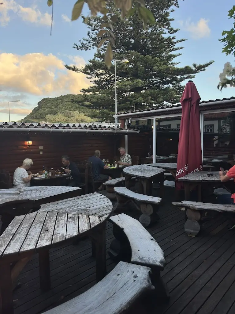 Sales Wick_Restaurant Atletico_Horta_recensione