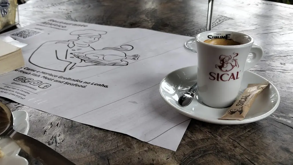 GILBERT POTIE_Restaurant Atletico_Horta_recensione