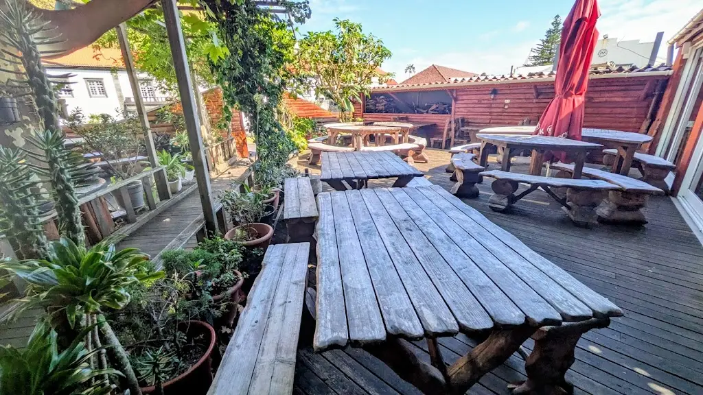 Restaurant Atletico_Horta_slider_image_3