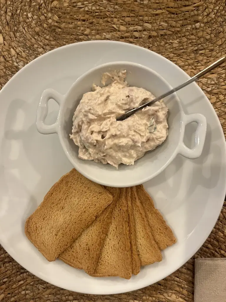 YT White_Restaurante Cozinha da Ci_Serzedo_avis