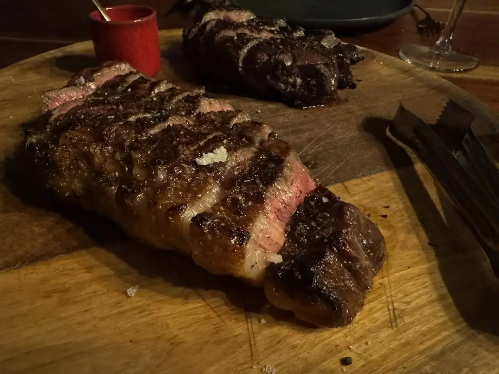 Paulo Custodio_Hell's table_Vila Verde_avis