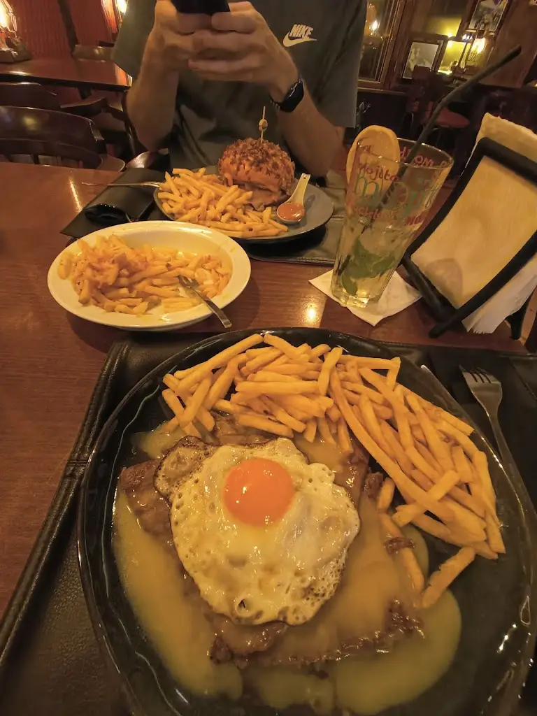 Catia M_Damabrigo Bar_Vila Verde_recensione