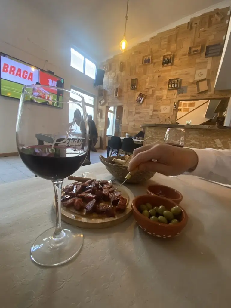 Ana Morais_Lambisco_Alfândega da Fé_review