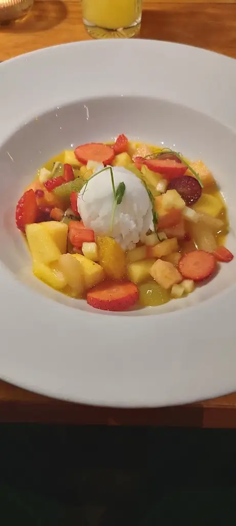 Steve Speedy_Praça_Vila Nova de Famalicão_recensione